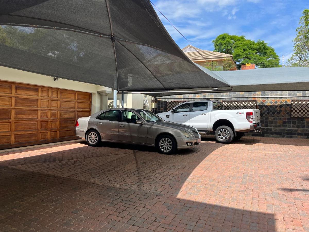 Goodey'S Guesthouse Pretoria Exterior foto